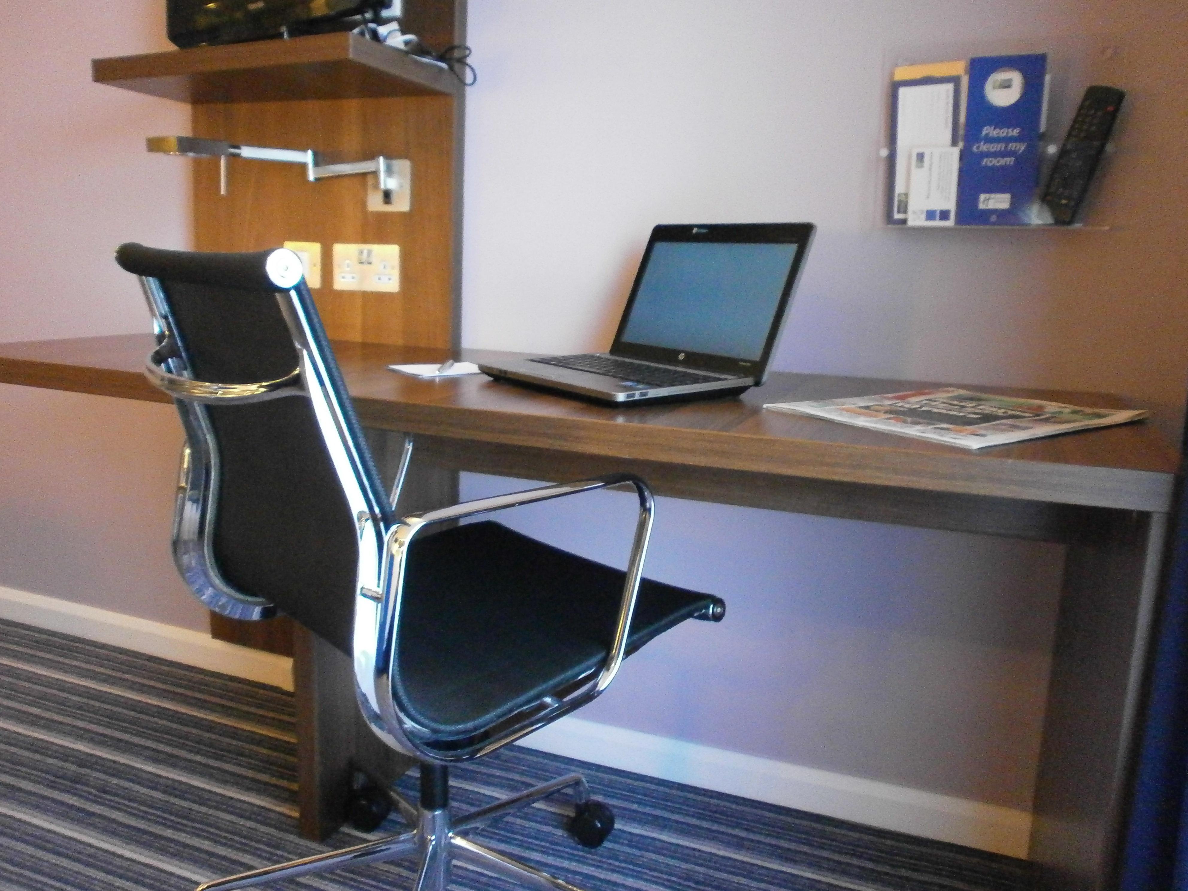 Holiday Inn Express Dunstable, An Ihg Hotel Eksteriør billede