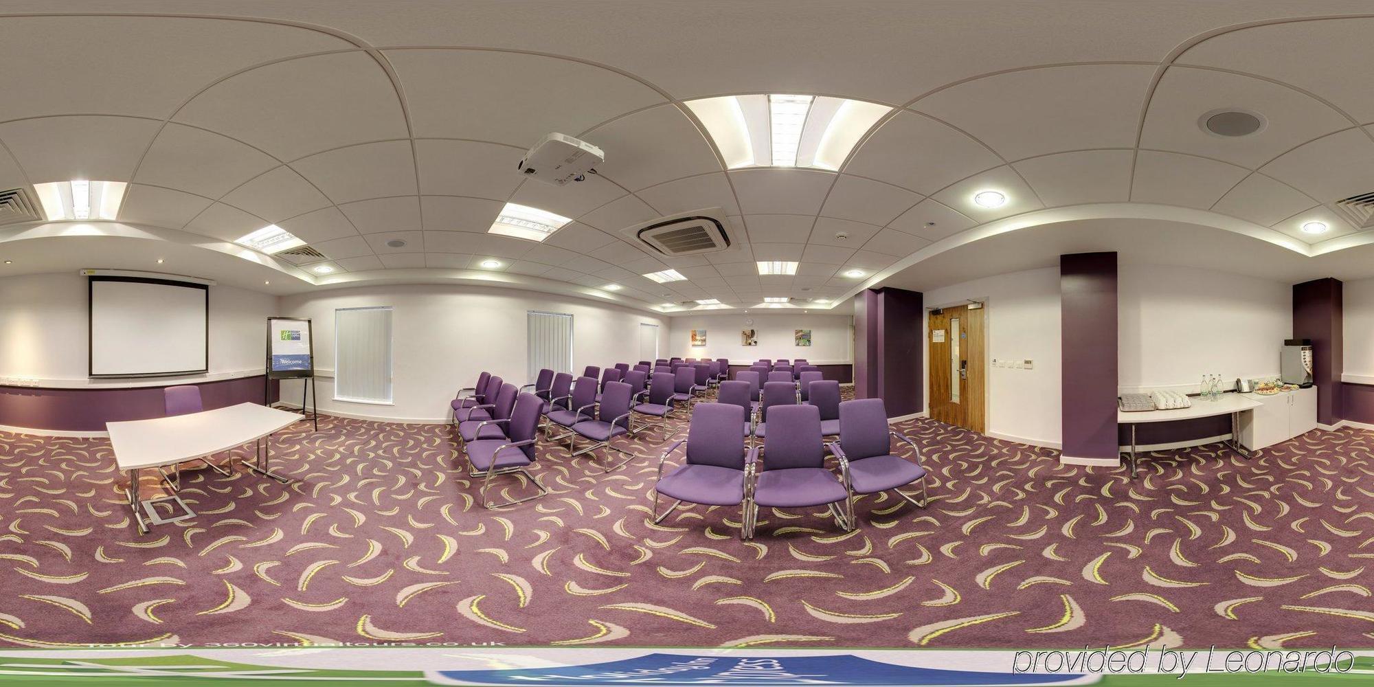 Holiday Inn Express Dunstable, An Ihg Hotel Eksteriør billede