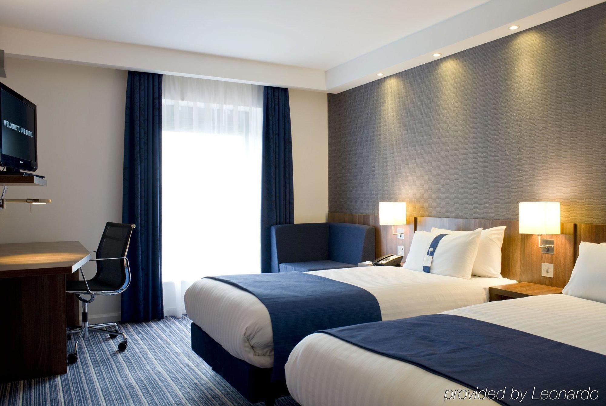 Holiday Inn Express Dunstable, An Ihg Hotel Eksteriør billede